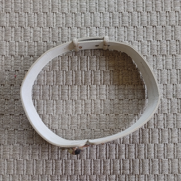 Amazing BCBGMaxAzria Leather Turn Lock Belt Size S - Picture 3 of 8